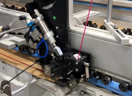 Aplikator folii zabezpieczającej (1)